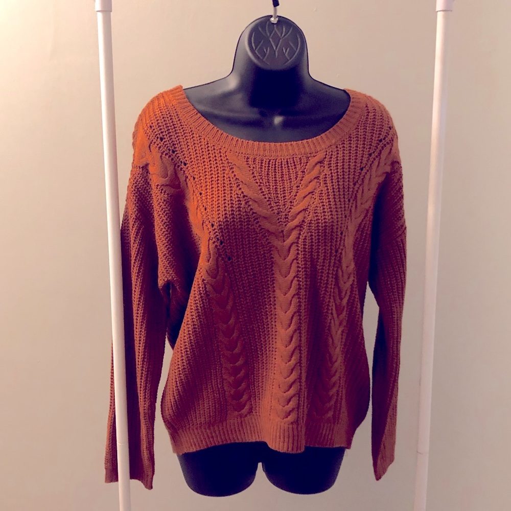 Orange/Rust Sweater 🌟NEW🌟